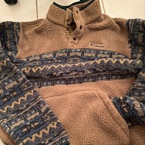Like new Columbia sweater